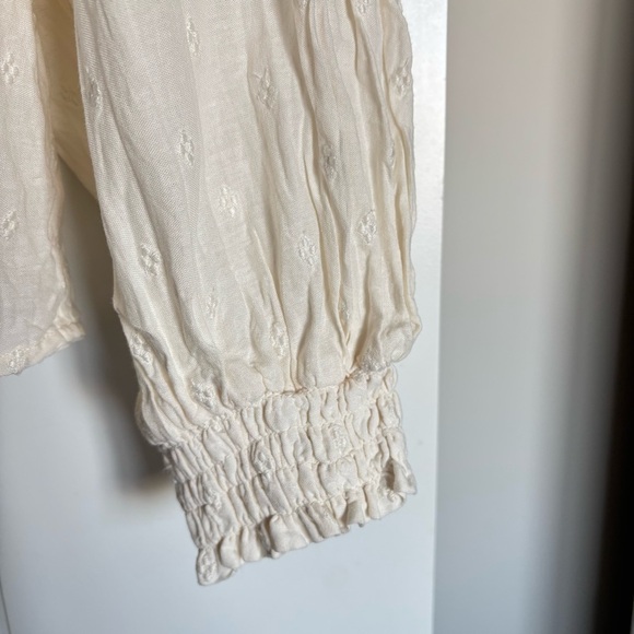 3/$45 Old Navy V neck Blouse - Picture 5 of 9